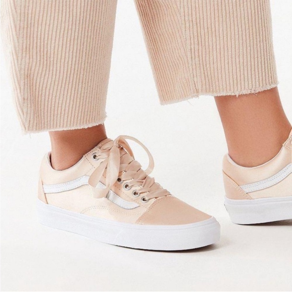 Rare Vans - Old Skool Blush Satin and Ribbon Lace Up